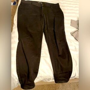 Women’s black jeggings